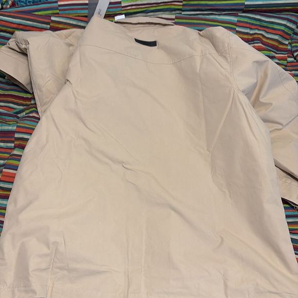 Fear of God, essentials sand size medium, oversized jacket, super nice new - Picture 10 of 13